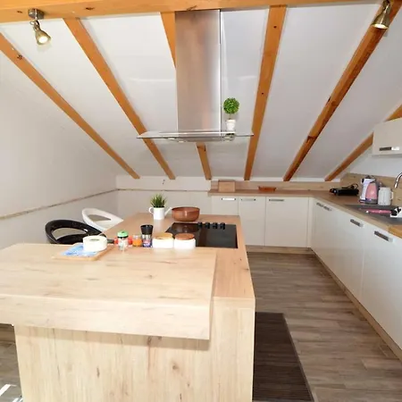 Gabi Apartment Pakostane