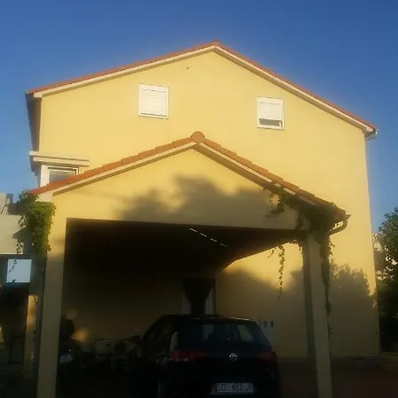 Gabi *